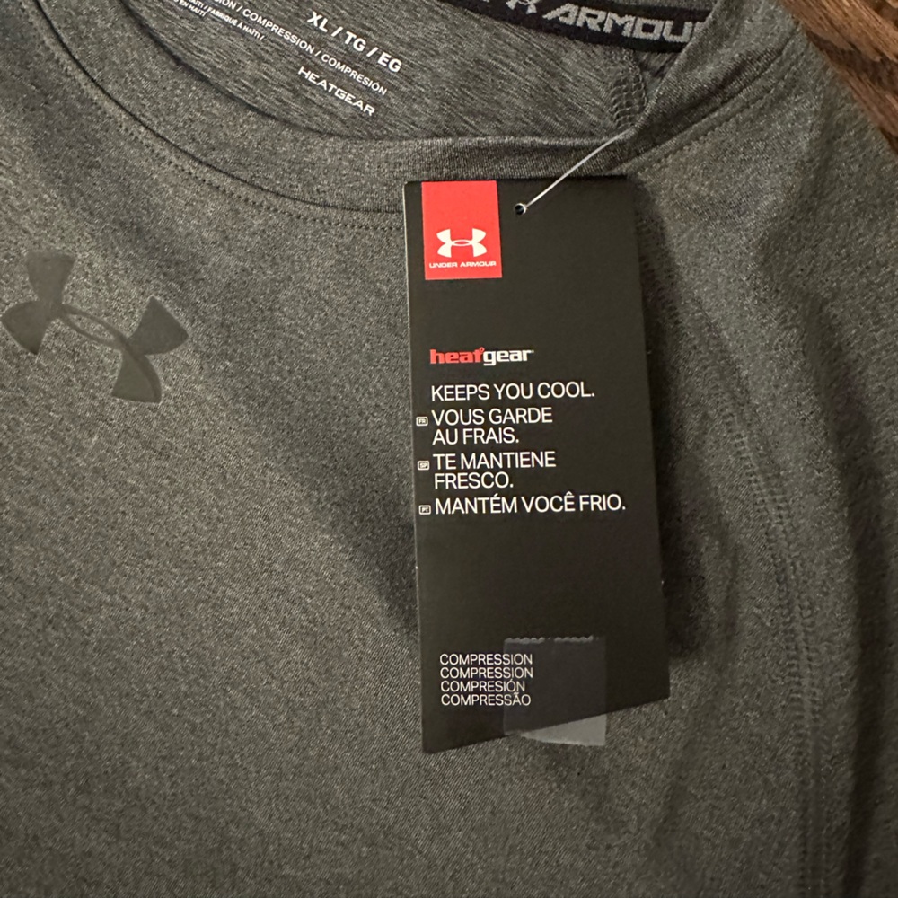 Brand new with tags Under Armour new with tags men’s gray heat gear in size xl